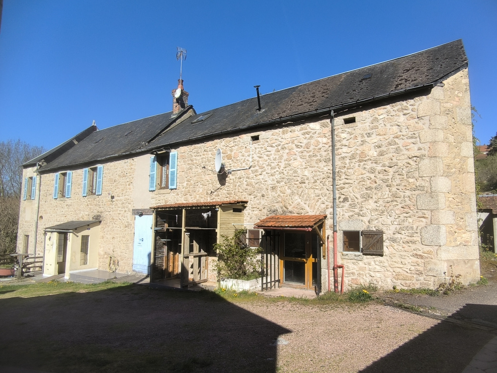 ANCIEN MOULIN AVEC DÉPENDANCES EN COURS DE RÉNOVATION