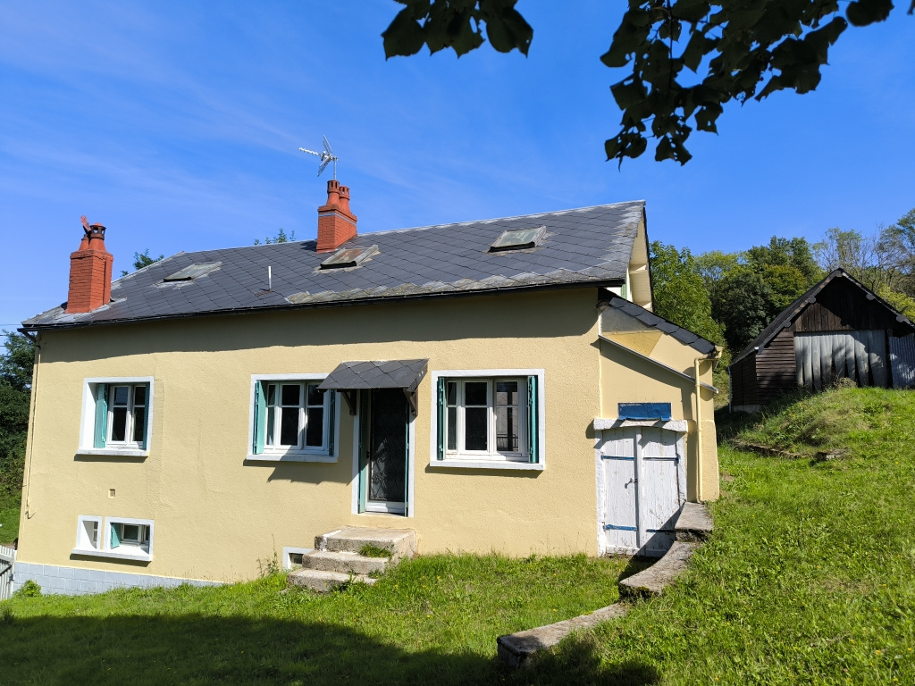 MAISON INDÉPENDANTE DE 140 M2 SUR PLUS DE 3,7 Ha DE VERDURE