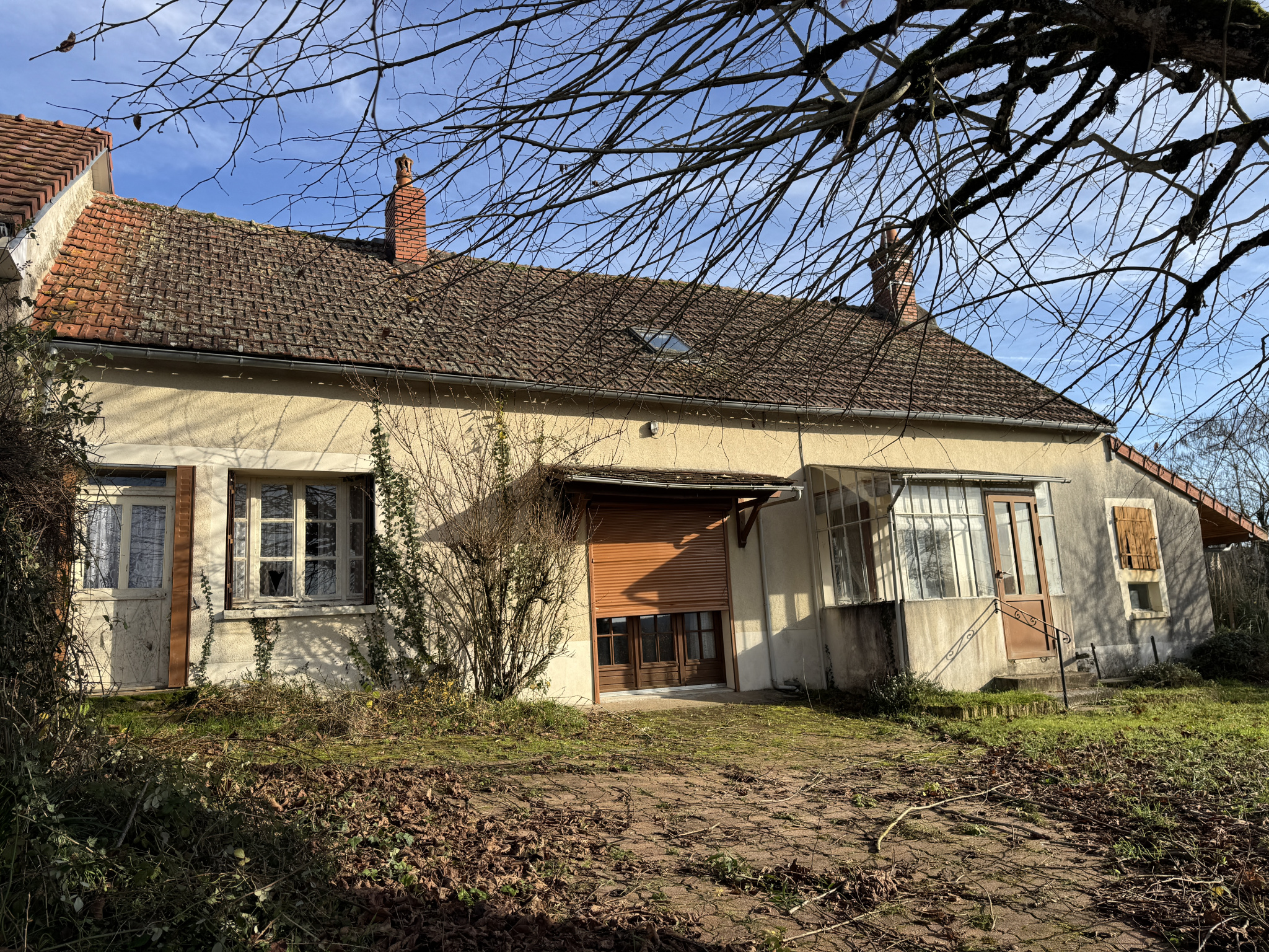 MAISON DE CAMPAGNE AVEC TRES JOLIE VUE DANS LE MORVAN